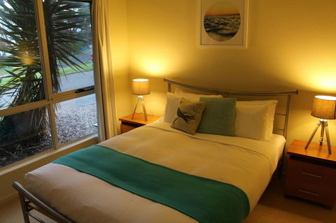 Villa 2 Bay Of Fires - Hotel Gold Coast 10
