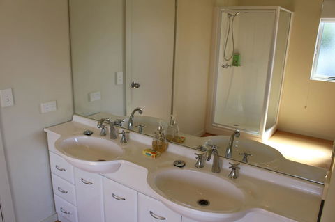 Villa 2 Bay Of Fires - Hotel Gold Coast 6