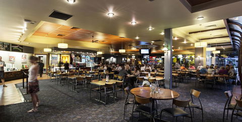 Nightcap At Matthew Flinders Hotel - Hotel Gold Coast 9