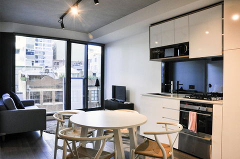 Mono Apartments On La Trobe Street - Hotel Gold Coast 0