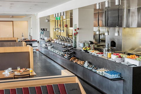 PARKROYAL Melbourne Airport - Hotel Gold Coast 7