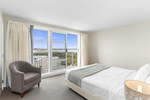 Deep Blue Hotel & Hot Springs - Hotel Gold Coast 26
