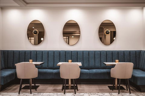 The Savoy Hotel On Little Collins Melbourne - Hotel Gold Coast 4