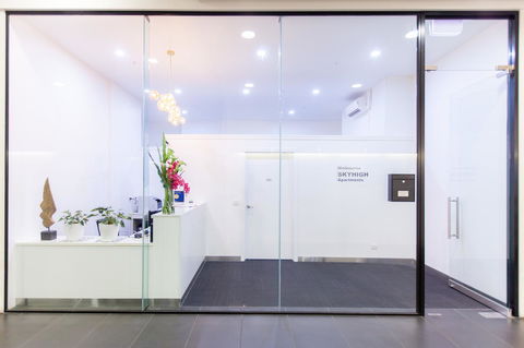 Melbourne SkyHigh Apartments - Hotel Gold Coast 10