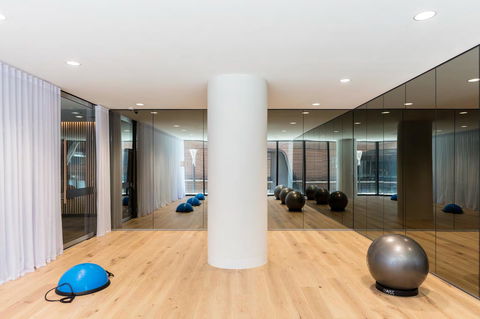 Winston Apartments Docklands - Hotel Gold Coast 21