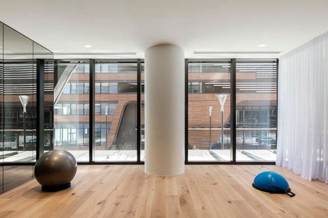 Winston Apartments Docklands - Hotel Gold Coast 22
