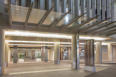 Melbourne Holiday Apartments Flinders Wharf - Hotel Gold Coast 4