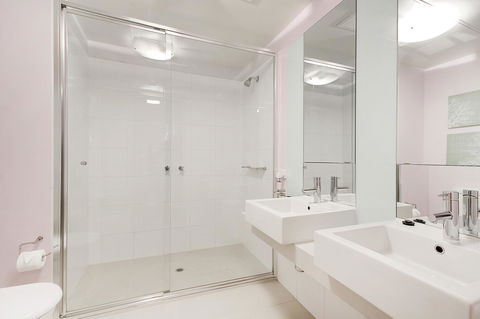 Waterfront Melbourne Apartments - Hotel Gold Coast 24