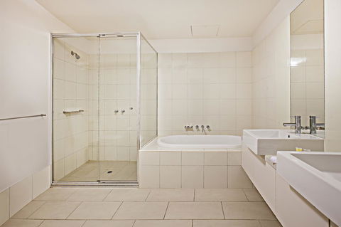 Waterfront Melbourne Apartments - Hotel Gold Coast 34