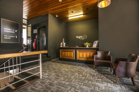 Nightcap At The Cheeky Squire - Hotel Gold Coast 6