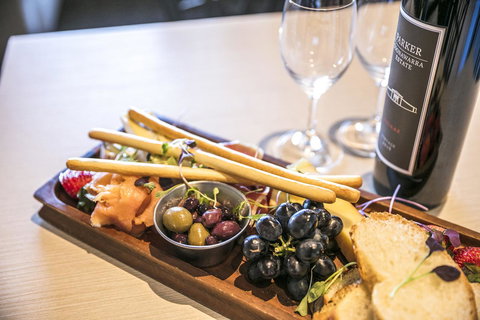 Nightcap At The Cheeky Squire - Hotel Gold Coast 23