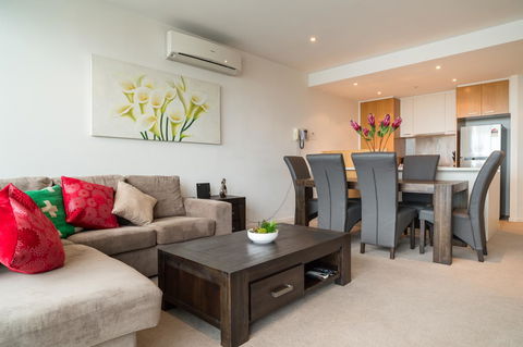 AKOM AT Docklands - Hotel Gold Coast 39
