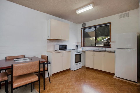 Eastern Beach Holiday Units - Hotel Gold Coast 3
