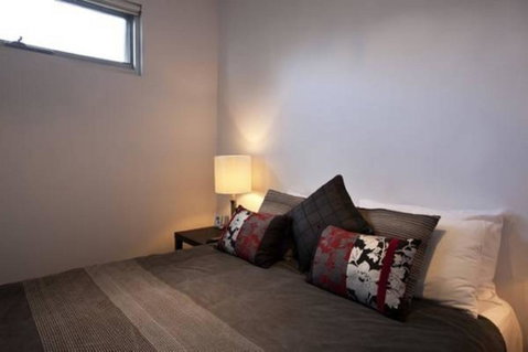 Battery Cove Beach Front Apartment - Hotel Gold Coast 13