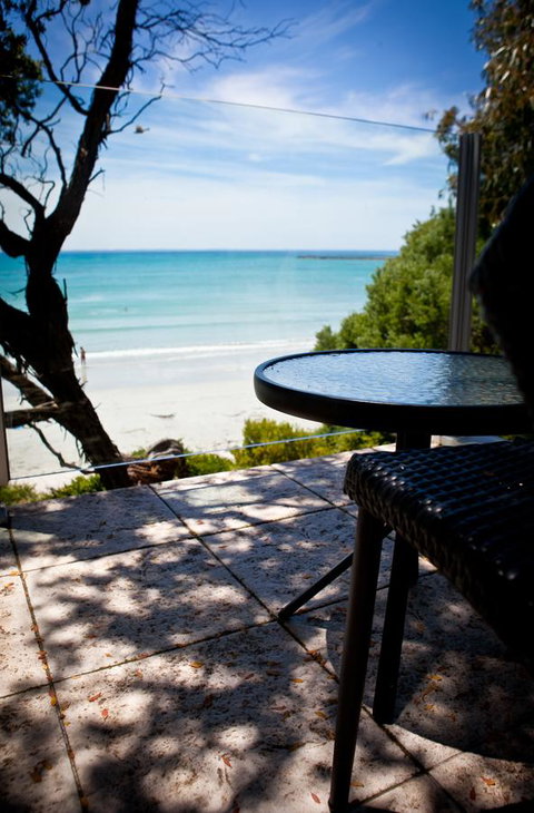 Battery Cove Beach Front Apartment - Hotel Gold Coast 5