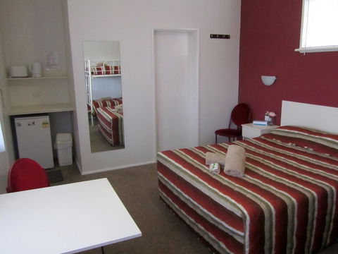 The Highlander Motel - 24HR Check In - Hotel Gold Coast 15