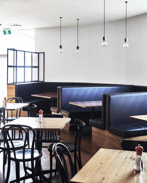 Plough Hotel - Hotel Gold Coast 13