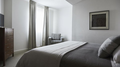 Plough Hotel - Hotel Gold Coast 2