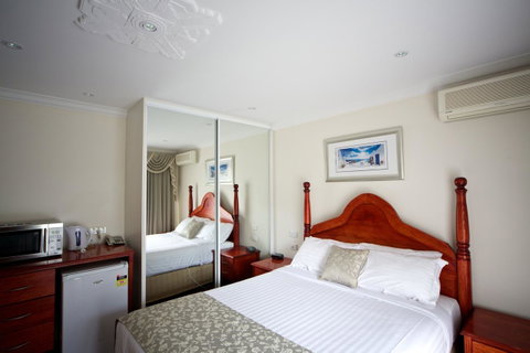 Sanctuary House Resort Motel - Hotel Gold Coast 6
