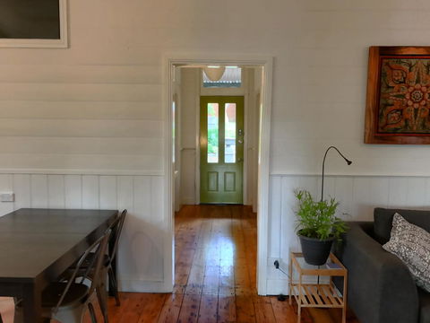 Cinta Cottage - Hotel Gold Coast 9