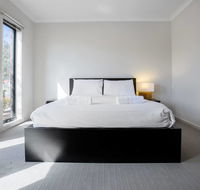 Point Cook Home with a Lovely View in Salt Water - Hotel Gold Coast