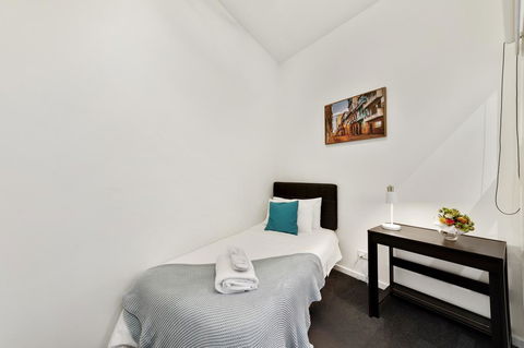 Signature Waterfront Apartments - Hotel Gold Coast 1