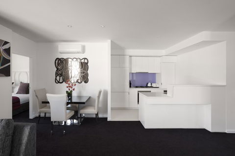 The Sebel Melbourne Docklands Hotel - Hotel Gold Coast 11