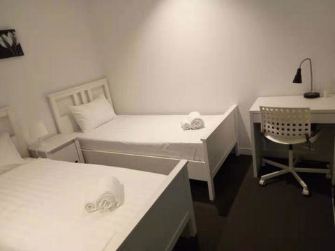 AH Accommodation@ Spencer - Hotel Gold Coast 2
