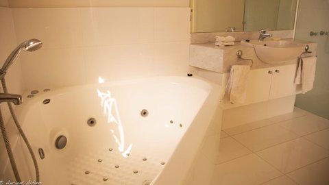 Tintagel - Hotel Gold Coast 24