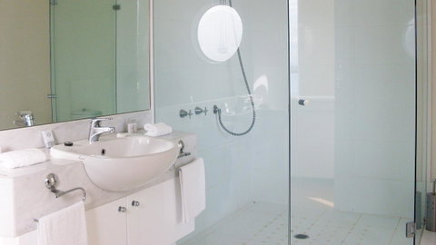 Tintagel - Hotel Gold Coast 3