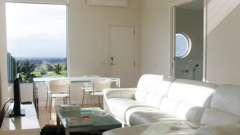 Tintagel - Hotel Gold Coast 5