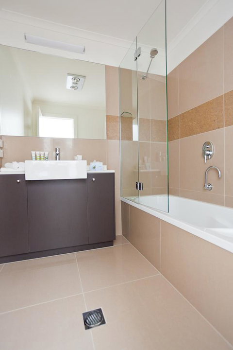 Bairnsdale International - Hotel Gold Coast 4