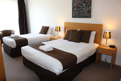 Bairnsdale International - Hotel Gold Coast 12
