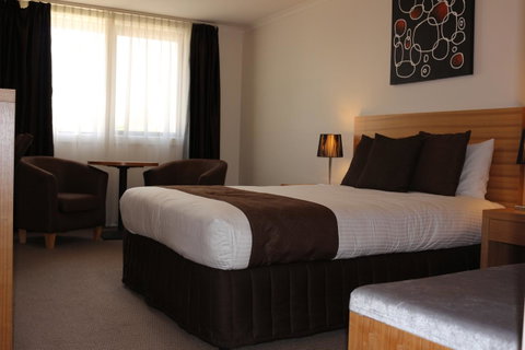 Bairnsdale International - Hotel Gold Coast 21