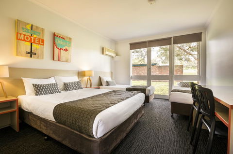 Burvale Hotel - Hotel Gold Coast 0