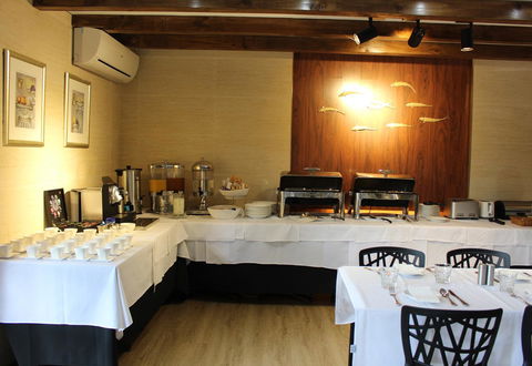 Eltham Gateway Hotel & Conference Centre - Hotel Gold Coast 13