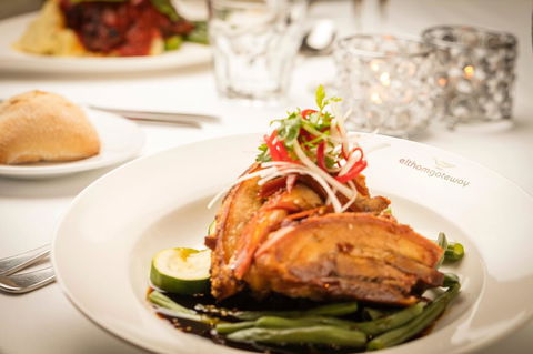 Eltham Gateway Hotel & Conference Centre - Hotel Gold Coast 8