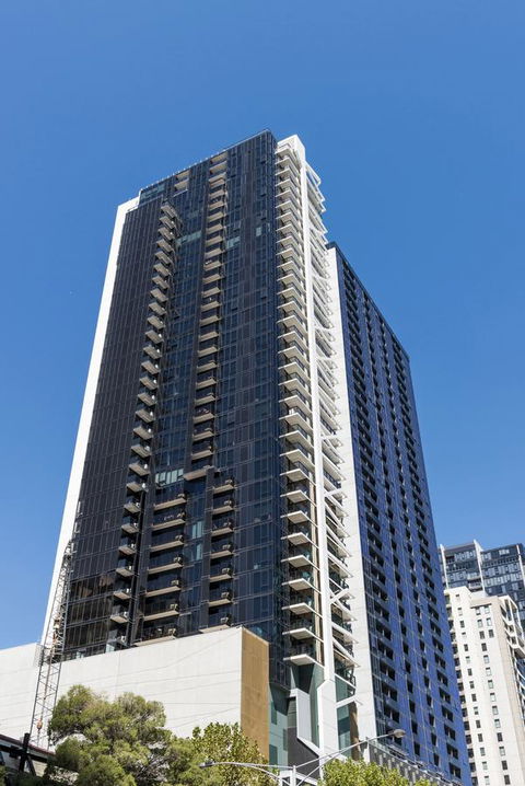 Apartments @ 133 City - Hotel Gold Coast 0