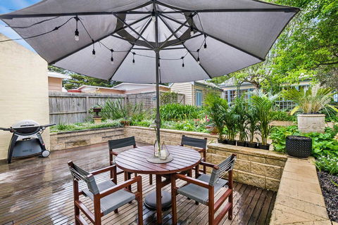 The Waterfront Apartment - Hotel Gold Coast 12