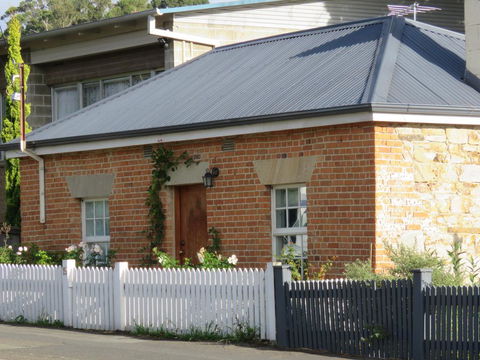 The Cottage South Hobart - Hotel Gold Coast 0