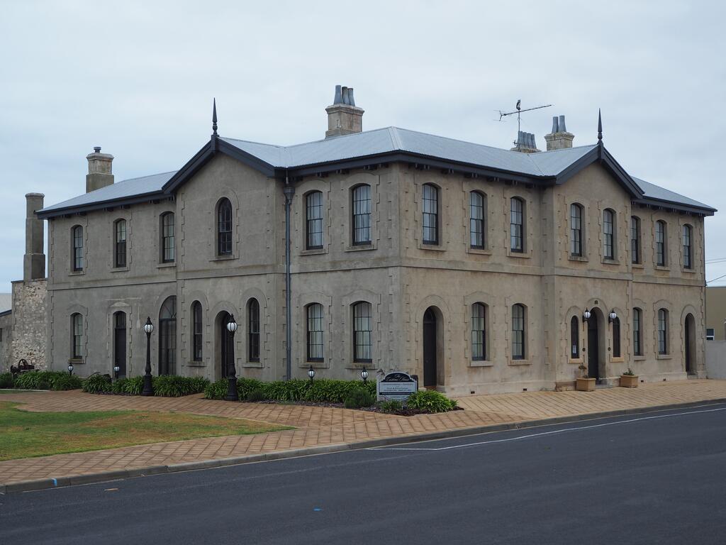 Port Macdonnell SA Hotel Gold Coast