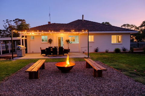 The Farmhouse. - Hotel Gold Coast 0