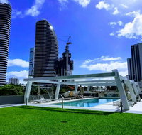 The Eureka Gold Coast Residence on Broadbeach - Hotel Gold Coast