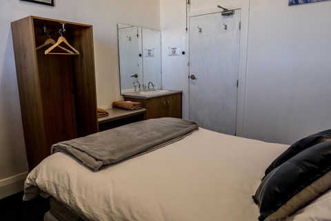 The Imperial Hotel - Hotel Gold Coast 3
