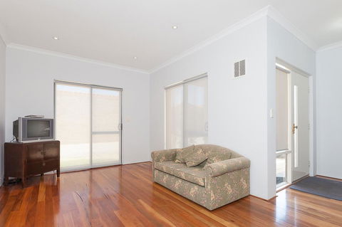 The Lane, Doubleview - Hotel Gold Coast 1