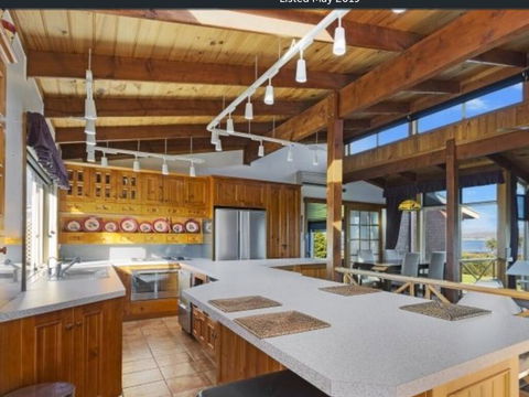 The Lodge - Hotel Gold Coast 0