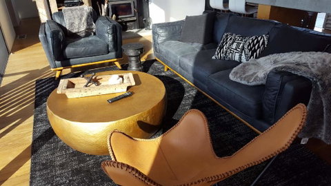 The Longhouse - Suite 2 - Hotel Gold Coast 2