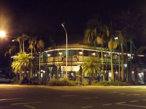 The Middle Pub - Hotel Gold Coast 1