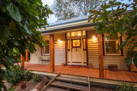 The Oaks Lilydale Accommodation - Hotel Gold Coast 0