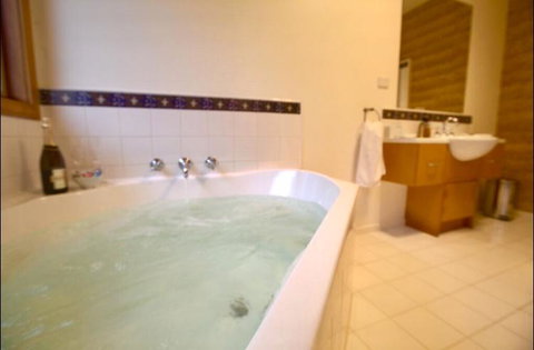 The Orchard Luxury Accommodation - Hotel Gold Coast 2